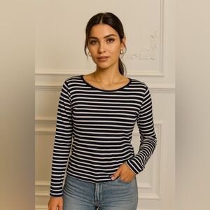 GAP Women's Long Sleeve Top - Dark Blue and White Stripes